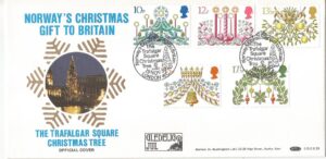 Norway's Christmas Gift to Britain The Trafalgar Square Christmas Tree London WC_4538 (1)